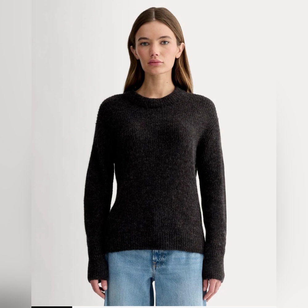 Everlane The Cacoon Crew in Alpaca. Size XS